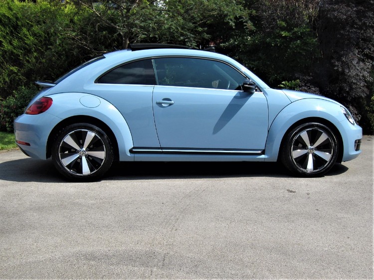 VOLKSWAGEN BEETLE