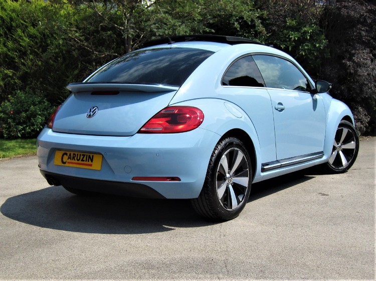 VOLKSWAGEN BEETLE