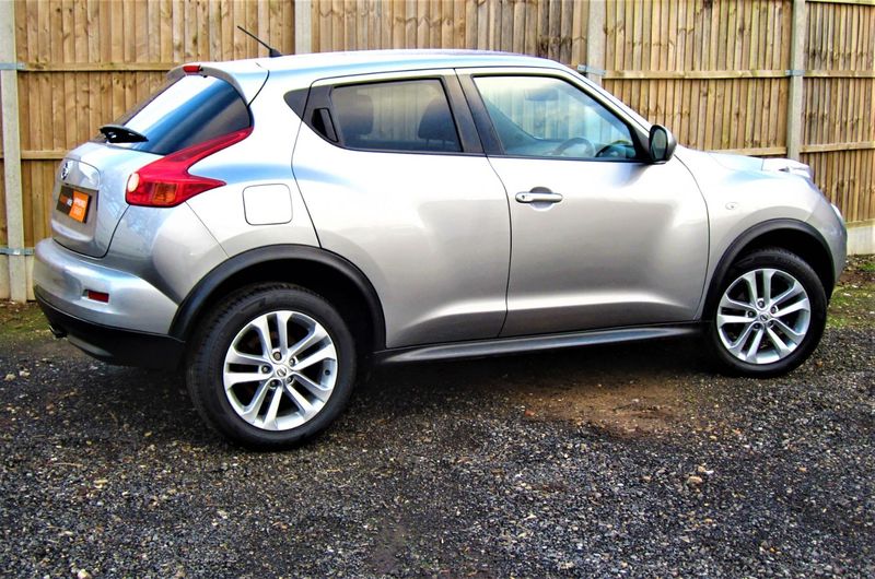 NISSAN JUKE