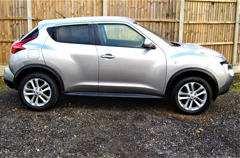 NISSAN JUKE