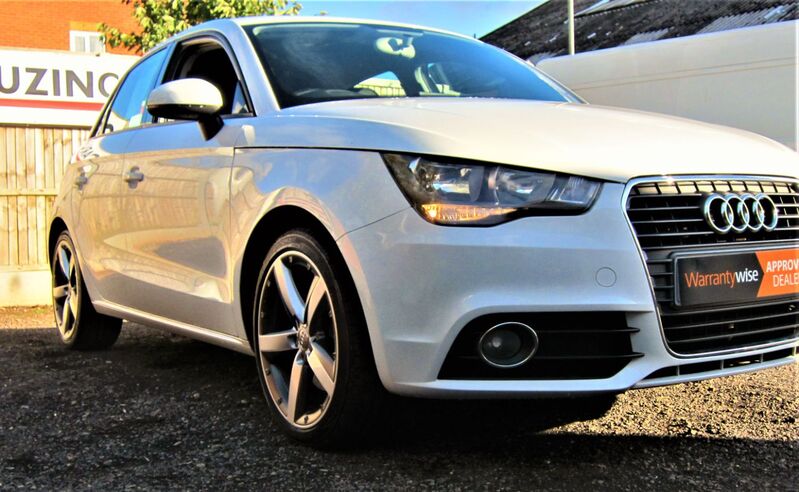 AUDI A1